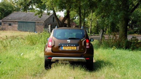Is Dacia een no-nonsense, anoniem merk? Echt niet! Uit de rap stijgende verkoopcijfers en de populariteit van de jaarlijkse Dacia dag blijkt wel dat de Roemenen genoeg los kunnen maken bij het (prijsb