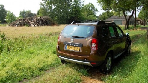 Is Dacia een no-nonsense, anoniem merk? Echt niet! Uit de rap stijgende verkoopcijfers en de populariteit van de jaarlijkse Dacia dag blijkt wel dat de Roemenen genoeg los kunnen maken bij het (prijsb