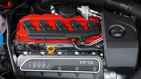 Het zat er natuurlijk aan te komen. Na spyshots en geruchten uit de wandelgangen bleek Audi nog niet te zijn uitgekeken op de A3-modelserie. De eveneens niet misselijke S3 moest een nog veel potenter
