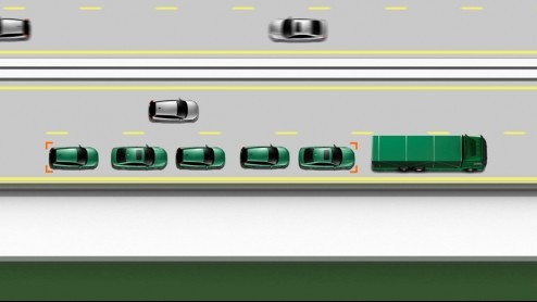 Volvo neemt deel aan een Europees project waarbij gexperimenteerd wordt met road train techniek  autos die zelf op de weg sturen alsof er rails ligt. Nog dit jaar gaat het projectteam een eerste on
