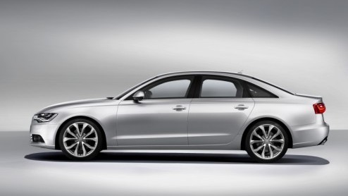 En dan nu officieel met alle details; de nieuwe Audi A6! De zakelijke Duitser is in topvorm met tal de nieuwste handige en veilige innovaties, efficinte motoren met zelfs een hybrideversie en een str