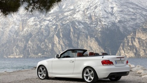 Volgend jaar introduceert BMW de nieuwe 1 Serie als drie en vijfdeurs hatchback. De Coup en Cabrio moeten nog even mee, dus hebben de Duitsers een kleine facelift voor het duo in petto.