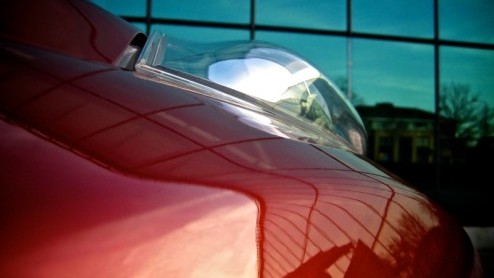 Iedereen treedt wel eens buiten het boekje, zo ook Nissan en Toyota. Beide merken hebben ieder hun staaltje out of the box-denken in het modelgamma opgenomen. Voor zowel de nieuwe rebelse Juke als op