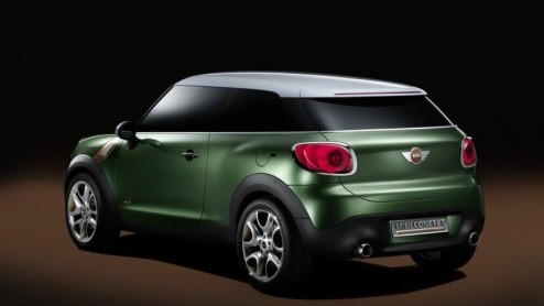Het naderend einde van 2011 is een goed moment om terug te blikken. Wat hebben de automerken ons dit jaar zoal gebracht? En wat zit er voor 2012 aan nieuwkomers in het vat? Een overzicht vanaf Lotus t