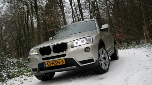 De BMW X3 is back in business. Niet dat de eerste generatie met 38% verkoopaandeel in de X-familie een ondergesneeuwd bestaan heeft geleid, maar nu de concurrentie verder is toegenomen en 'een maatje