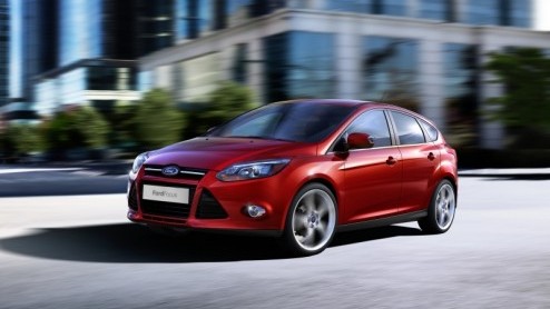 In april verschijnt de nieuwe Ford Focus in de showrooms. Om autominnend Nederland alvast op te warmen geeft de importeur prijzen en specificaties vrij. Ford levert de nieuwe generatie met een keur aa