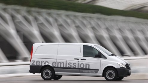 De auto van de toekomst rijdt waarschijnlijk niet op benzine of diesel. Mercedes-Benz werkt daarom hard aan de ontwikkeling van elektrische autos. Inmiddels hebben de Duitsers een aantal modellen up