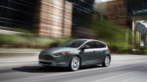 Ford heeft grote plannen met de nieuwe Focus. Daarom komt de nieuwste wereldauto van het merk er ook in een elektrische uitvoering, de Focus Electric. Goed nieuws is dat een laadtijd van slechts drie