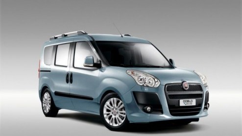 Fiat breidt de collectie aardgasmodellen uit met de 1.4 T-Jet turbomotor. De nieuwe uitvoering is niet alleen veel krachtiger maar ook zuiniger dan zijn voorganger. De Doblo komt daardoor ook in aanme