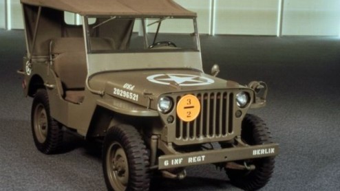 Jeep viert dit voorjaar haar 70-jarig jubileum. Het feest start nu in Amerika en wordt vanaf de Autosalon van Genve bij ons gevierd met speciale Anniversary Edition-uitvoeringen.