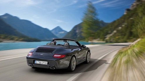 Komend voorjaar heeft Porsche iets speciaals bij de dealer staan. Het is de Porsche 911 Black Edition, waarvan er 1911 geproduceerd gaan worden. Om zijn komst aan te kondigen is de website van Porsche