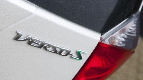 Tot een aantal jaren geleden was er ruimte te over bij Toyota. De Yaris, Corolla en Avensis hadden ieder een ruimtelijke Verso-variant om in de behoefte van ieder gezin te voorzien. In de loop der j