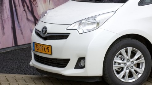 Tot een aantal jaren geleden was er ruimte te over bij Toyota. De Yaris, Corolla en Avensis hadden ieder een ruimtelijke Verso-variant om in de behoefte van ieder gezin te voorzien. In de loop der j