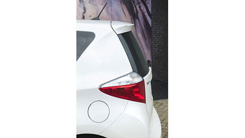 Tot een aantal jaren geleden was er ruimte te over bij Toyota. De Yaris, Corolla en Avensis hadden ieder een ruimtelijke Verso-variant om in de behoefte van ieder gezin te voorzien. In de loop der j