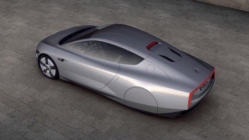 Volkswagen presenteert op de autotentoonstelling van Qatar de toekomst van de auto met verbrandingsmotor; de XL1. In deze tweezitter hebben de Duitsers al hun kennis toegepast om tot een zo zuinig mog