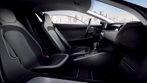 Volkswagen presenteert op de autotentoonstelling van Qatar de toekomst van de auto met verbrandingsmotor; de XL1. In deze tweezitter hebben de Duitsers al hun kennis toegepast om tot een zo zuinig mog