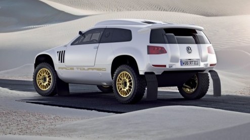 Volkswagen heeft op de autotentoonstelling van Qatar de Race Touareg 3 Qatar onthuld. Dit is de straatversie van de Race Touareg 3, die onlangs een overwinning in de Dakar Rally behaalde. De straatl