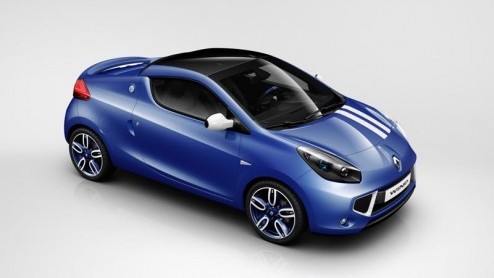 Renault maakt zich op voor het vierde Gordini-model. Zoals te verwachten is na de Twingo (RS) en Clio RS nu de Wind aan de beurt voor een extra sportieve uitdossing. De Fransen trekken op de Autosalon