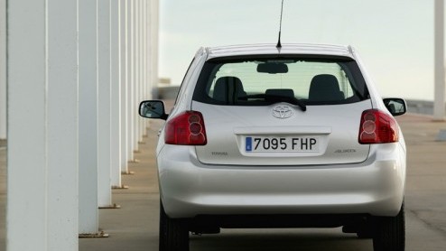 Als een automerk breekt met een gevestigde naam, dan is er wat aan de hand. Toyota ruilde begin dit jaar de naam Corolla in voor Auris, in de populaire Golf-klasse. De drie- en vijfdeurs hatchbacks