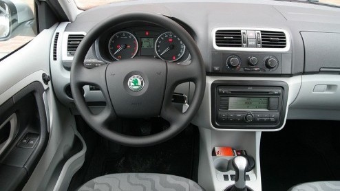 Dat Skodas tegenwoordig nauw verwant zijn aan Volkswagen-modellen is allang geen geheim meer. Het is trouwens maar goed ook dat ze dat zijn, want in die ouwe meuk van vroeger zou nu niemand meer wi