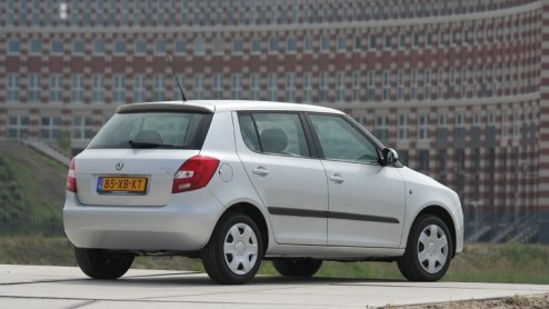 Dat Skodas tegenwoordig nauw verwant zijn aan Volkswagen-modellen is allang geen geheim meer. Het is trouwens maar goed ook dat ze dat zijn, want in die ouwe meuk van vroeger zou nu niemand meer wi