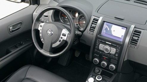 Van de meeste SUVs in de populaire prijsklasse hoef je geen bijzondere terreinkwaliteiten te verwachten. Vaak hebben ze zelfs alleen voorwielaandrijving, maar zelfs met vierwielaandrijving is een bos