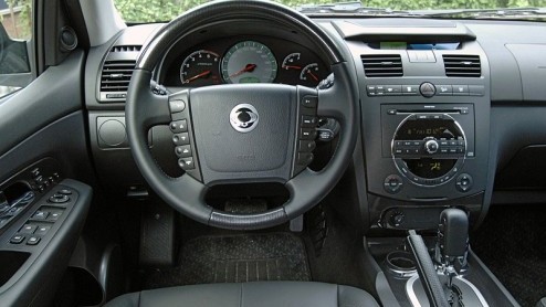 SsangYong is tegenwoordig grotendeels eigendom van de Chinese autofabrikant SAIC en dat heeft drieste plannen met het Koreaanse merk. Eind volgend jaar komt de eerste personenauto onder de naam SsangY