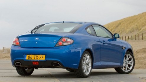 Ze zijn een zeldzaamheid geworden in de gammas van de automerken. Bijna een uitgestorven ras zelfs en dan hebben we het over de sportcoup. Hyundai heeft er nog wel een met de treffende naam Coup en