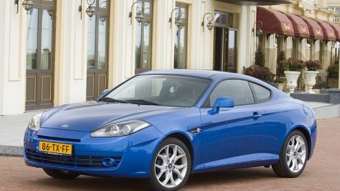 Ze zijn een zeldzaamheid geworden in de gammas van de automerken. Bijna een uitgestorven ras zelfs en dan hebben we het over de sportcoup. Hyundai heeft er nog wel een met de treffende naam Coup en