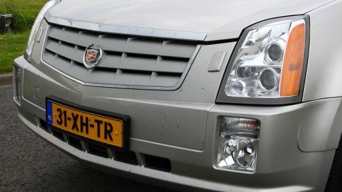 Bluf-SUV is de weinig vleiende benaming voor een SUV zonder vierwielaandrijving. Daarbij wordt vaak vergeten dat de gemiddelde SUV ook mt vierwielaandrijving niet ver komt in het terrein. En als zon