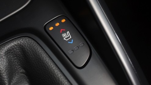 Autotest nieuwe Kia Carens, een MPV met standaard zevenzitplaatsen en verrassend goed rijgedrag.