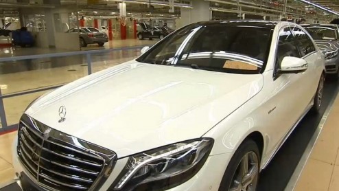 Ook de nieuwe Mercedes S63 AMG is geen geheim meer. De fabrikant heeft de gepeperde versie per ongeluk door het beeld laten rollen tijdens een promotiefilmpje van het merk.