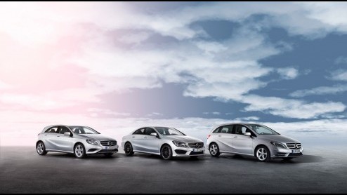 Nieuwe motoren en vierwielaandrijving voor Mercedes-Benz A-Klasse, B-Klasse en CLA. Introductie A 160 CDI en B 160 CDI maar ook B 220 4Matic en AMG.