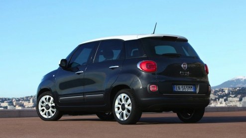 Fiat 500L Easy en Lounge verkrijgbaar met Bicolore Light Pack, Lounge Pack en Loft Pack.