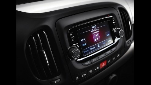 Fiat 500L Easy en Lounge verkrijgbaar met Bicolore Light Pack, Lounge Pack en Loft Pack.