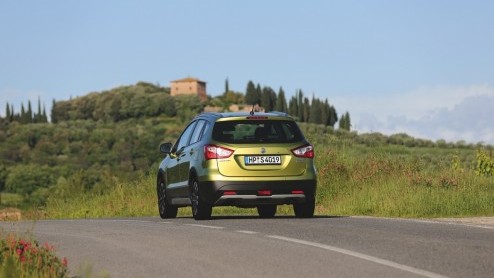 Eerste autotest nieuwe Suzuki SX4 S-Cross, die vanaf september bij de dealer staat.