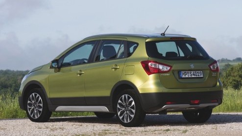 Eerste autotest nieuwe Suzuki SX4 S-Cross, die vanaf september bij de dealer staat.