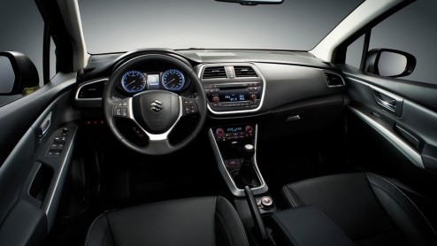 De nieuwe Suzuki SX4 is flink groter en ruimer dan zijn voorganger en staat in het najaar bij de dealer.