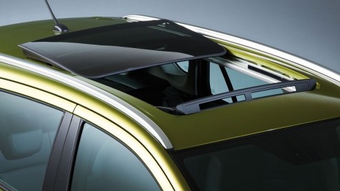 De nieuwe Suzuki SX4 is flink groter en ruimer dan zijn voorganger en staat in het najaar bij de dealer.