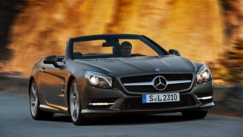 Mercedes-Benz komt met nieuwe uitrustingsmogelijkheden voor de roadsters SL en SLK.