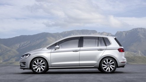 Volkswagen Golf Sportsvan als studiemodel naar IAA. Opvolger Golf Plus met verschuifbare achterbank en nieuwe veiligheidssystemen.