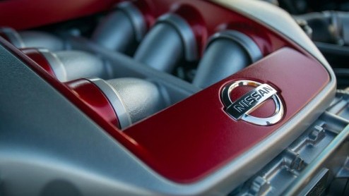 Volgens het doorgaans welingelichte Auto Express wordt de Nissan GT-R Nismo een waar acceleratiekanon. De sprint van 0-60 mph (96 km/u) zou slechts 2 seconden in beslag nemen.