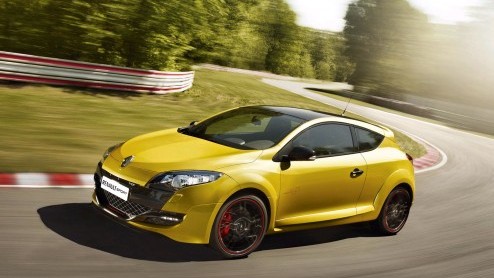 De Renault Mgane RS Trophy heeft een nieuw ronderecord neergezet in de categorie voorwelaangedreven productieautos op de Nrburgring Nordschleife. De gele bolide deed over een rondje Groene Hel slec