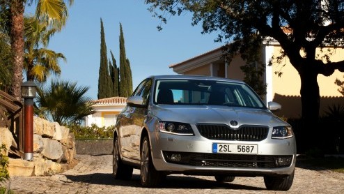 Als Volkswagen met een nieuwe Golf komt, staan de varianten van de dochtermerken meestal al in de coulissen te trappelen. Begin december konden we al kennis maken met de nieuwe Seat Leon en nu is de S