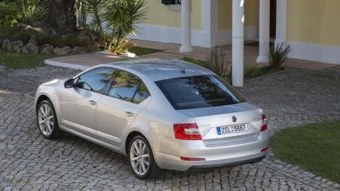 Als Volkswagen met een nieuwe Golf komt, staan de varianten van de dochtermerken meestal al in de coulissen te trappelen. Begin december konden we al kennis maken met de nieuwe Seat Leon en nu is de S