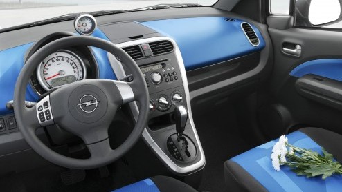 Op basis van de Berlin-uitvoeringen komt Opel met een gelimiteerde Berlin+-uitvoering voor de Agila. Concreet: een hele reeks aan extra features tegen een bescheiden prijs van onder de tien mille.