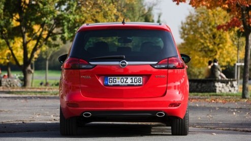 Autotest Opel Zafira 2.0 CDTI BiTurbo diesel