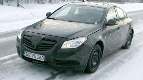 Opel maakt voort met de Opel Insignia. De verwachtingen van de Vectra-opvolger zijn hoog en het model moet de verkopen van het merk aan het einde van dit jaar een flinke duw naar de koppositie geven.