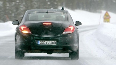 Opel maakt voort met de Opel Insignia. De verwachtingen van de Vectra-opvolger zijn hoog en het model moet de verkopen van het merk aan het einde van dit jaar een flinke duw naar de koppositie geven.