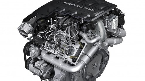 Geen verrassing maar wel goed nieuws voor snelle kilometervreters; Porsche gaat de Panamera leveren met een dieselmotor. De Panamera Diesel krijgt de drieliter V6 uit de Cayenne en staat vanaf augustu